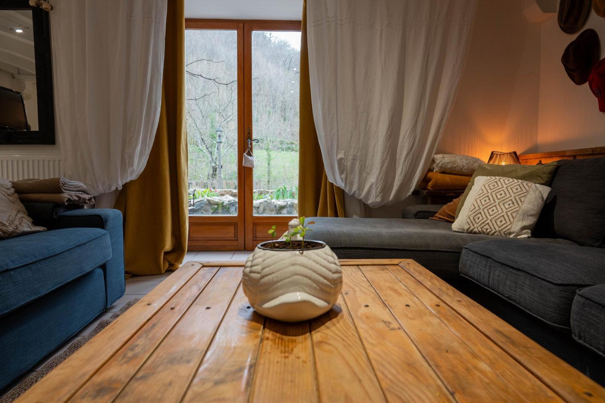 Apartment Rives De Bourges Burzet